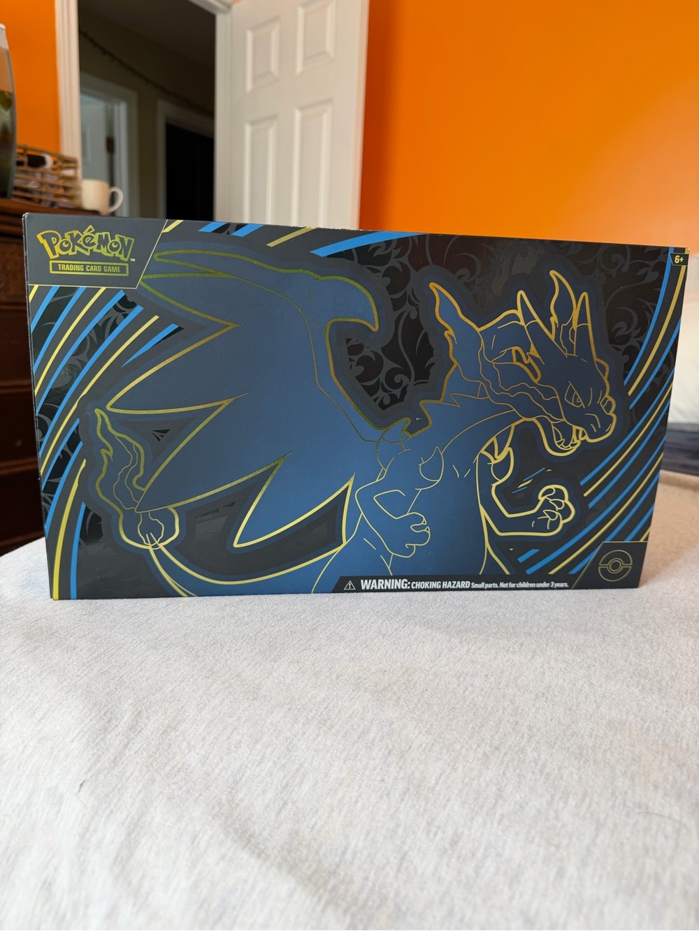 Pokémon Charizard EX Collector Box - UPC - OPENED NO CARDS